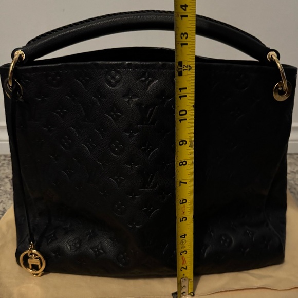 Louis Vuitton Artsy - Picture 9 of 10